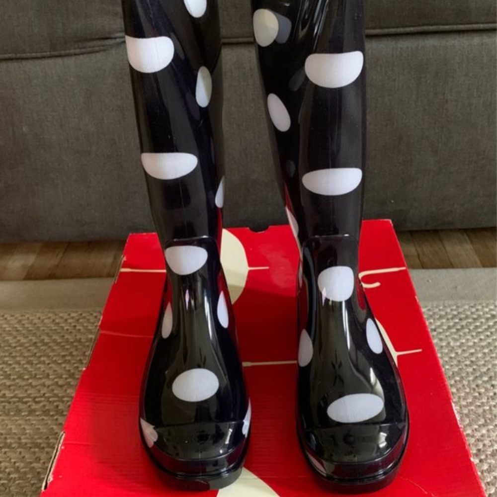 Black rain boots